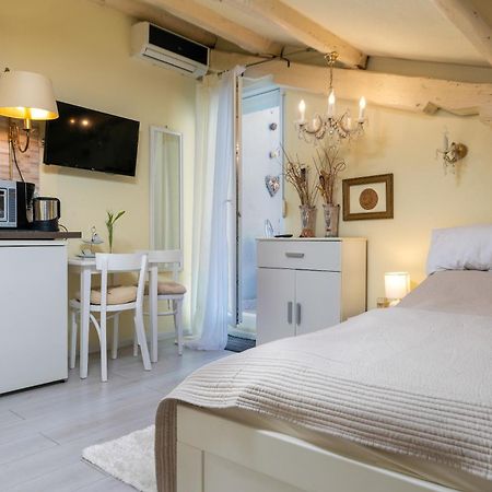 Duplex Apartment Camelia In Charming Old Town Ρόβινι Εξωτερικό φωτογραφία