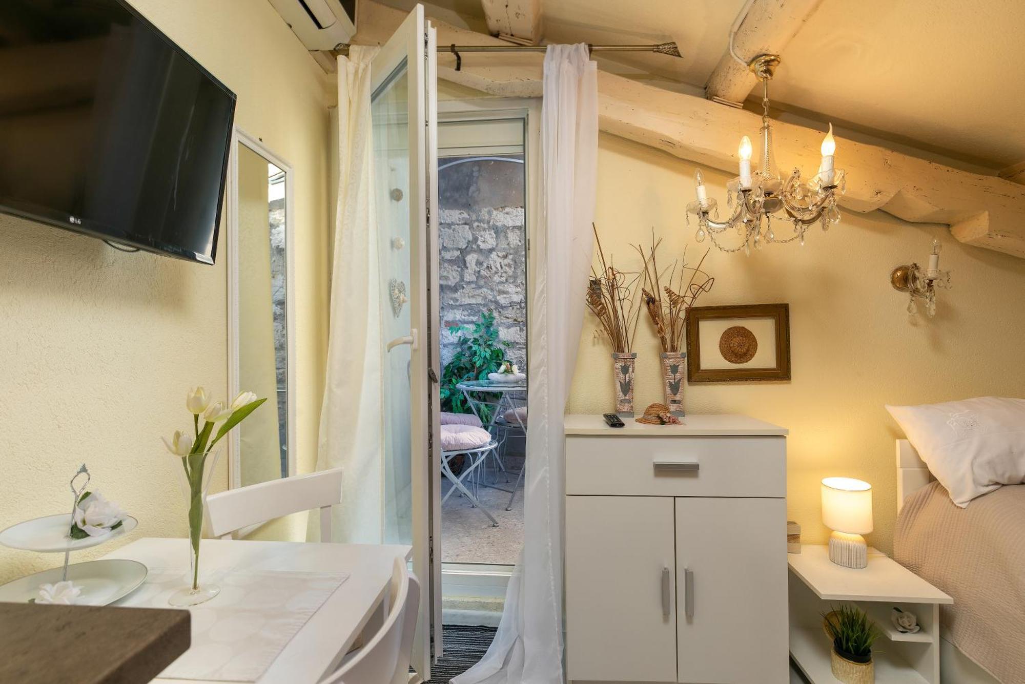 Duplex Apartment Camelia In Charming Old Town Ρόβινι Εξωτερικό φωτογραφία
